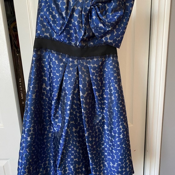 BNWT dress - Picture 2 of 3